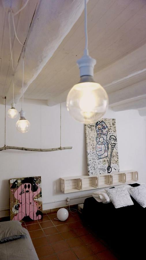 Vakantiehuis Art House In The Artist Workspace In The Center *